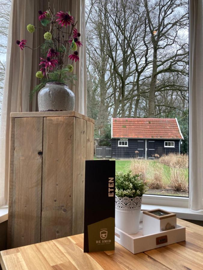 Bed & Breakfast De Oale School Lattrop Bagian luar foto