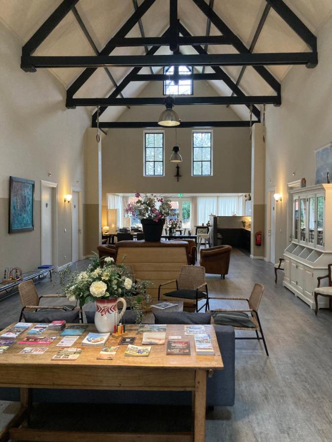 Bed & Breakfast De Oale School Lattrop Bagian luar foto