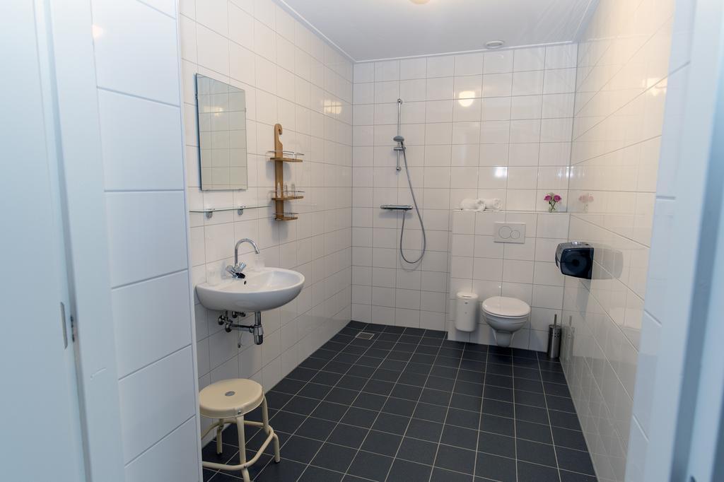 Bed & Breakfast De Oale School Lattrop Bagian luar foto
